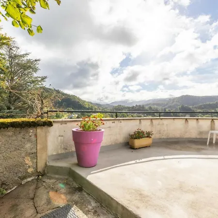 Saint-sauves-d'auvergne, 2 Pieces, 2 Personnes - Fr-1-630-183 Apartment Saint-Sauves-d'Auvergne