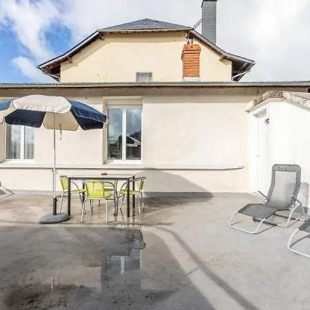 Saint-sauves-d'auvergne, 2 Pieces, 2 Personnes - Fr-1-630-183 Apartment