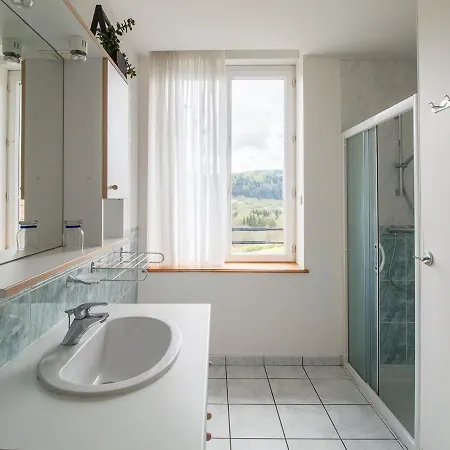 Apartment Saint-sauves-d'auvergne, 2 Pieces, 2 Personnes - Fr-1-630-183 Saint-Sauves-d'Auvergne